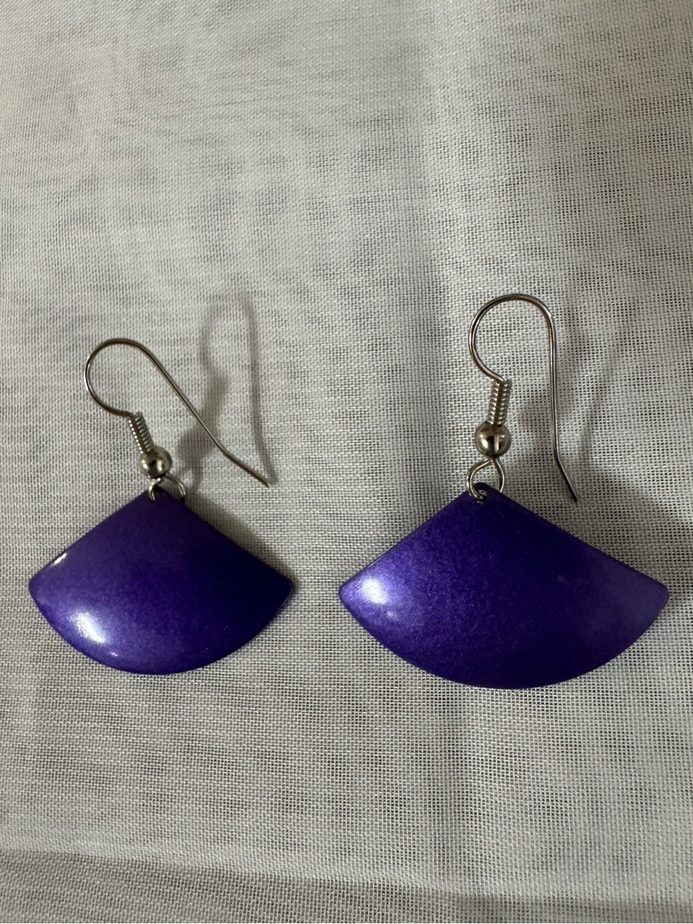 “I am your #1 Fan” — Purple Fan-Shaped Drop Earrings — NWT comes w/in mesh pouch